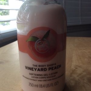 The Body Shop Peach lotion